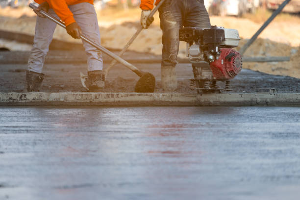 Best Commercial Concrete Contractor  in Sturgeon Bay, WI